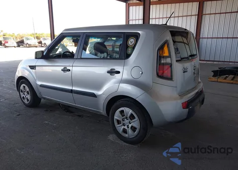 2011 Kia Soul z USA, uszkodzony, nr VIN KNDJT2A15B7299607